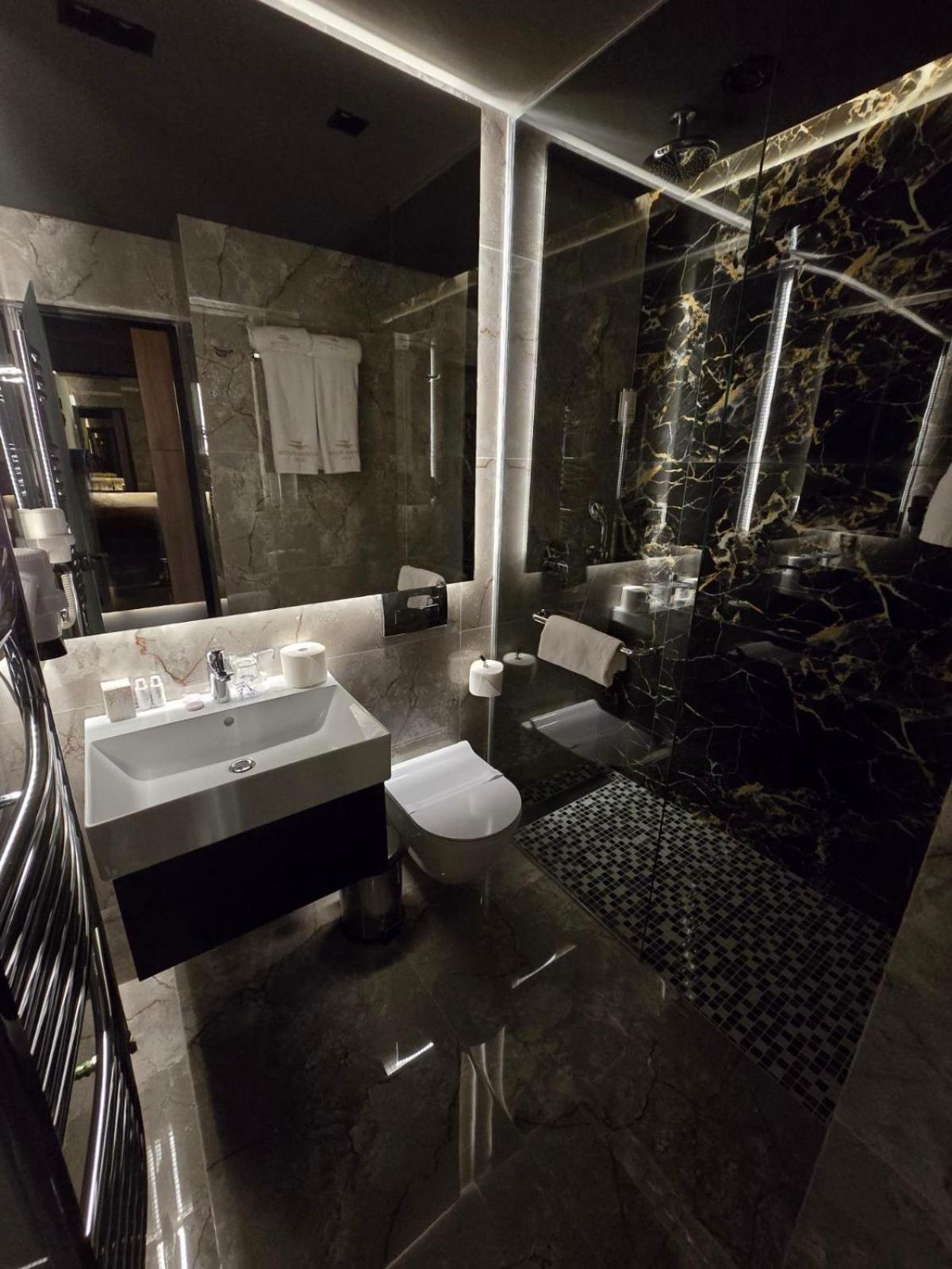 Hotel Vojvoda Putnik รานเย ภายนอก รูปภาพ